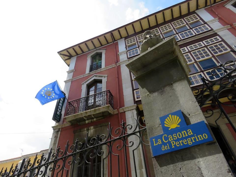 Albergue La Casona Del Peregrino Льянес Екстер'єр фото