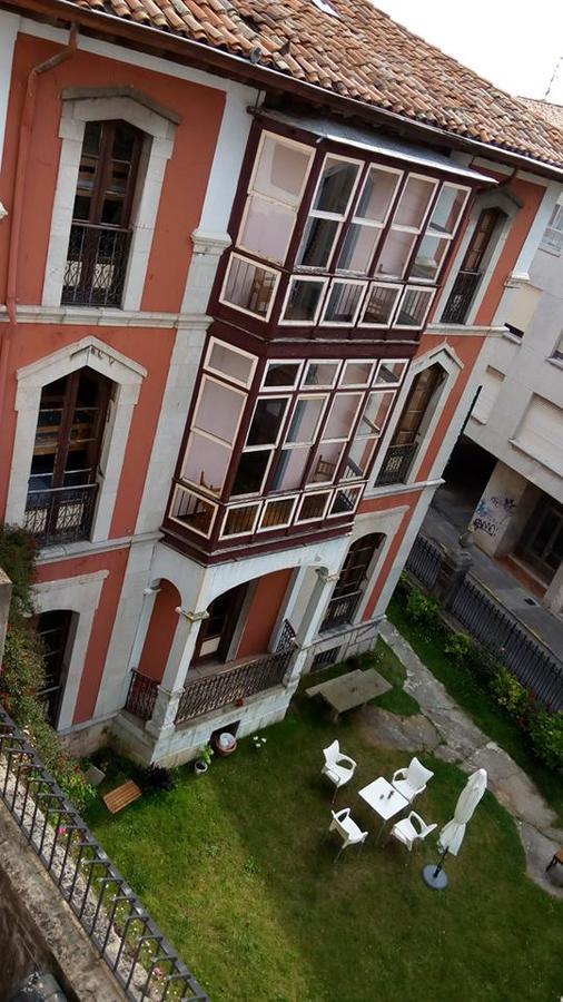 Albergue La Casona Del Peregrino Льянес Екстер'єр фото